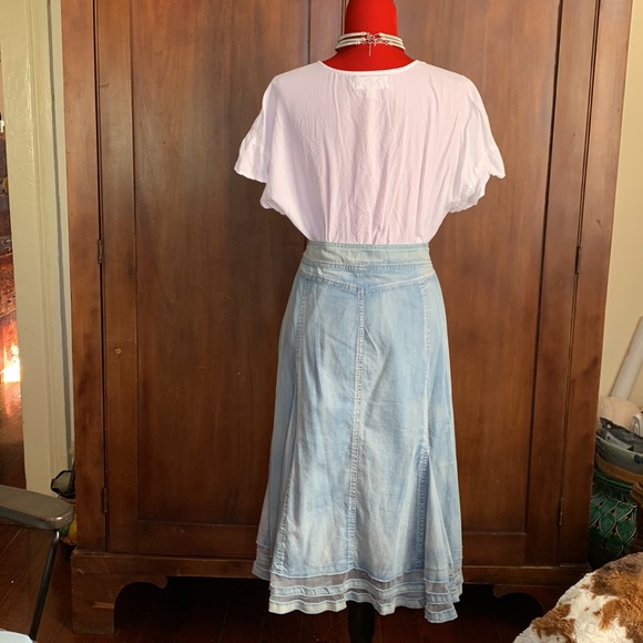 Flouncy Chambray Skirt with Flutter Hem 8 - Picture 4 of 9